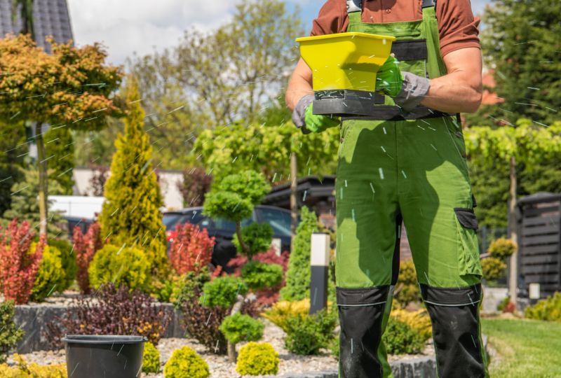 Grass Fertilizing Service in Honolulu, HI